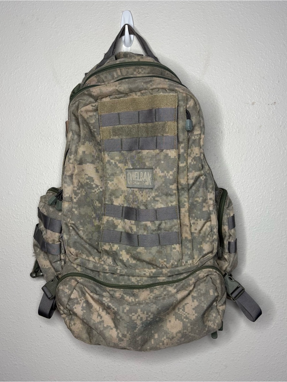 Camelback Maximum Gear BFM Hydration Backpack Desert Camo XL Tactical Military